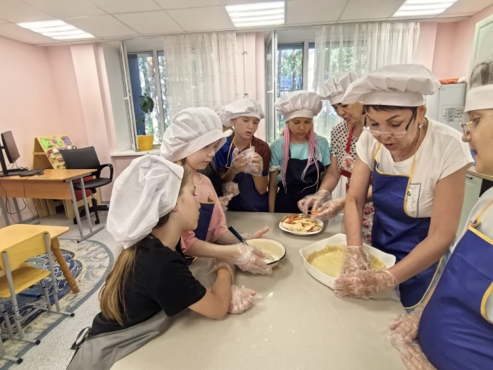 КУЛИНАРНАЯ СТУДИЯ В «РОДНИКЕ»