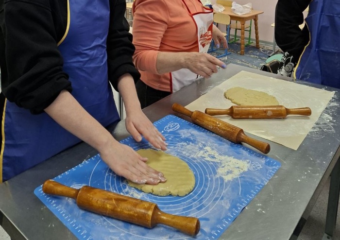 В «Роднике» работает НОВОГОДНЯЯ КУЛИНАРНАЯ СТУДИЯ