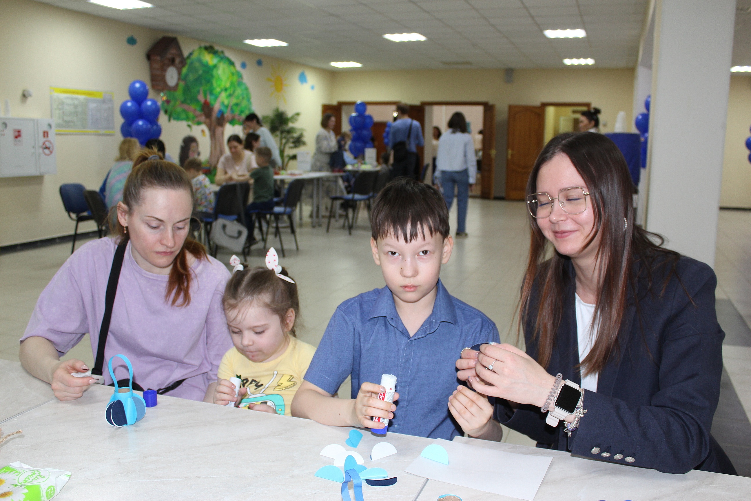 Фестиваль #ЛюдиКакЛюди 2 апреля 2025