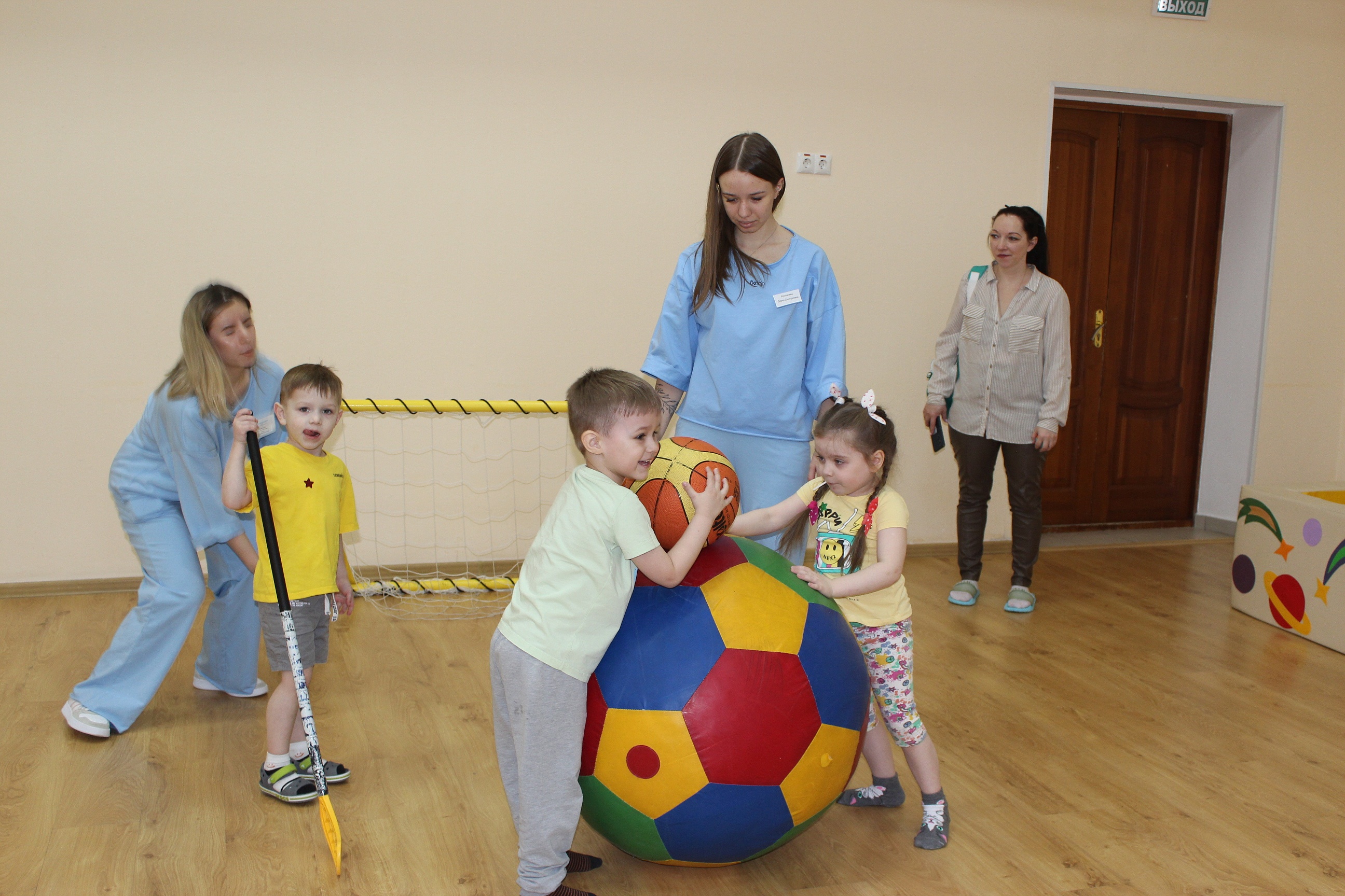 Фестиваль #ЛюдиКакЛюди 2 апреля 2025